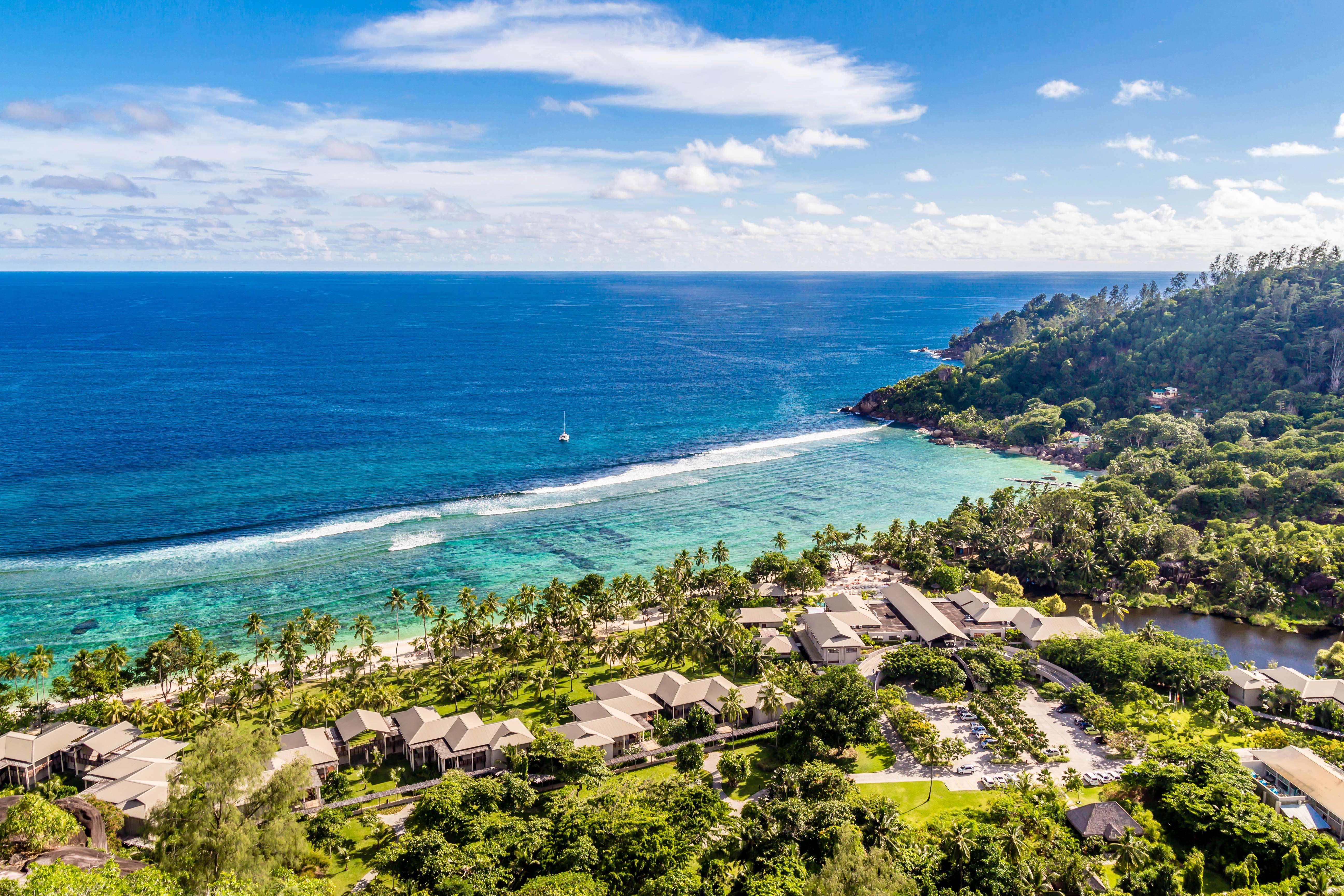 Kempinski Seychelles Resort  *****